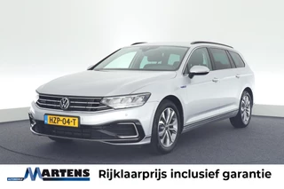 Hoofdafbeelding Volkswagen Passat Volkswagen Passat Variant 1.4 TSI 218pk PHEV GTE Business Camera Memory Virtual Cockpit Navigatie