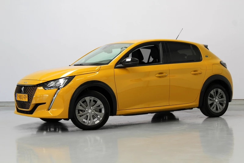 Hoofdafbeelding Peugeot e-208