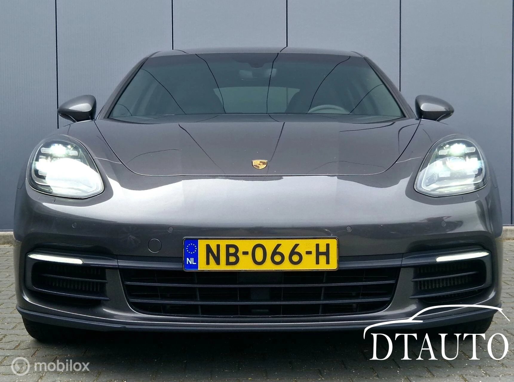 Hoofdafbeelding Porsche Panamera