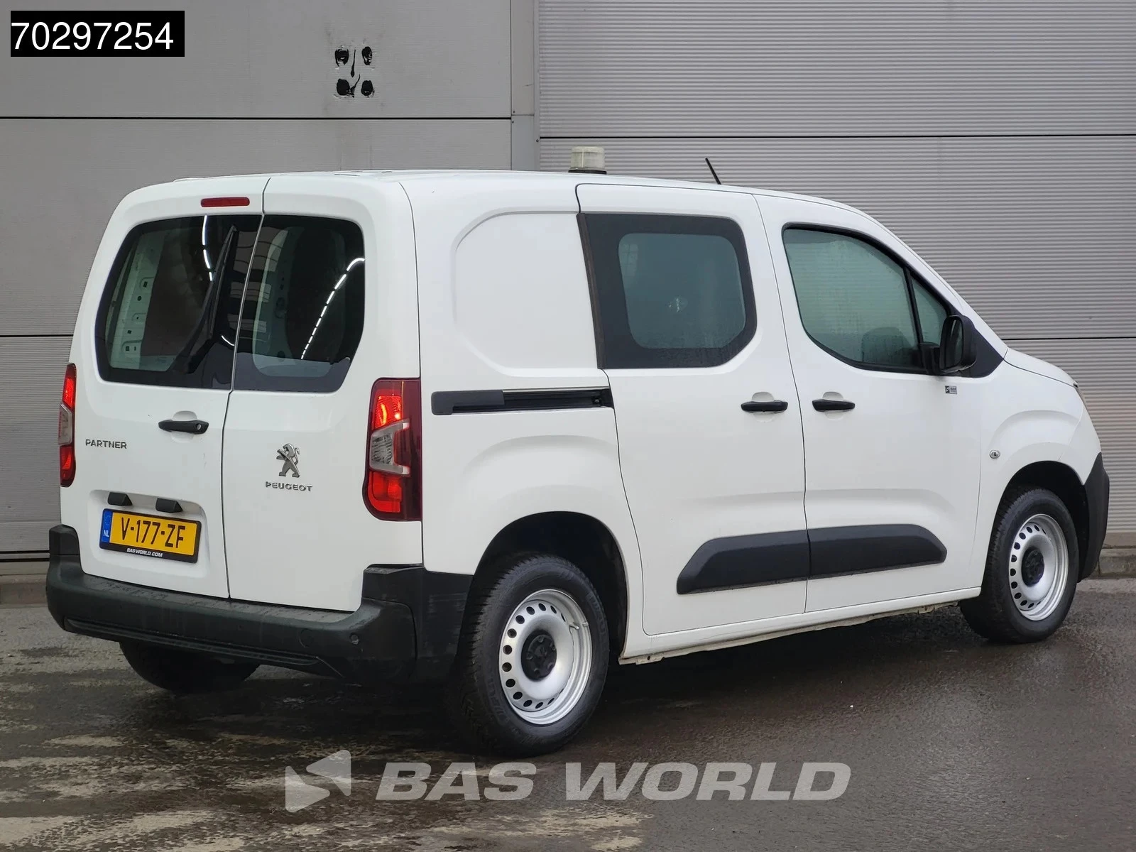 Hoofdafbeelding Peugeot Partner