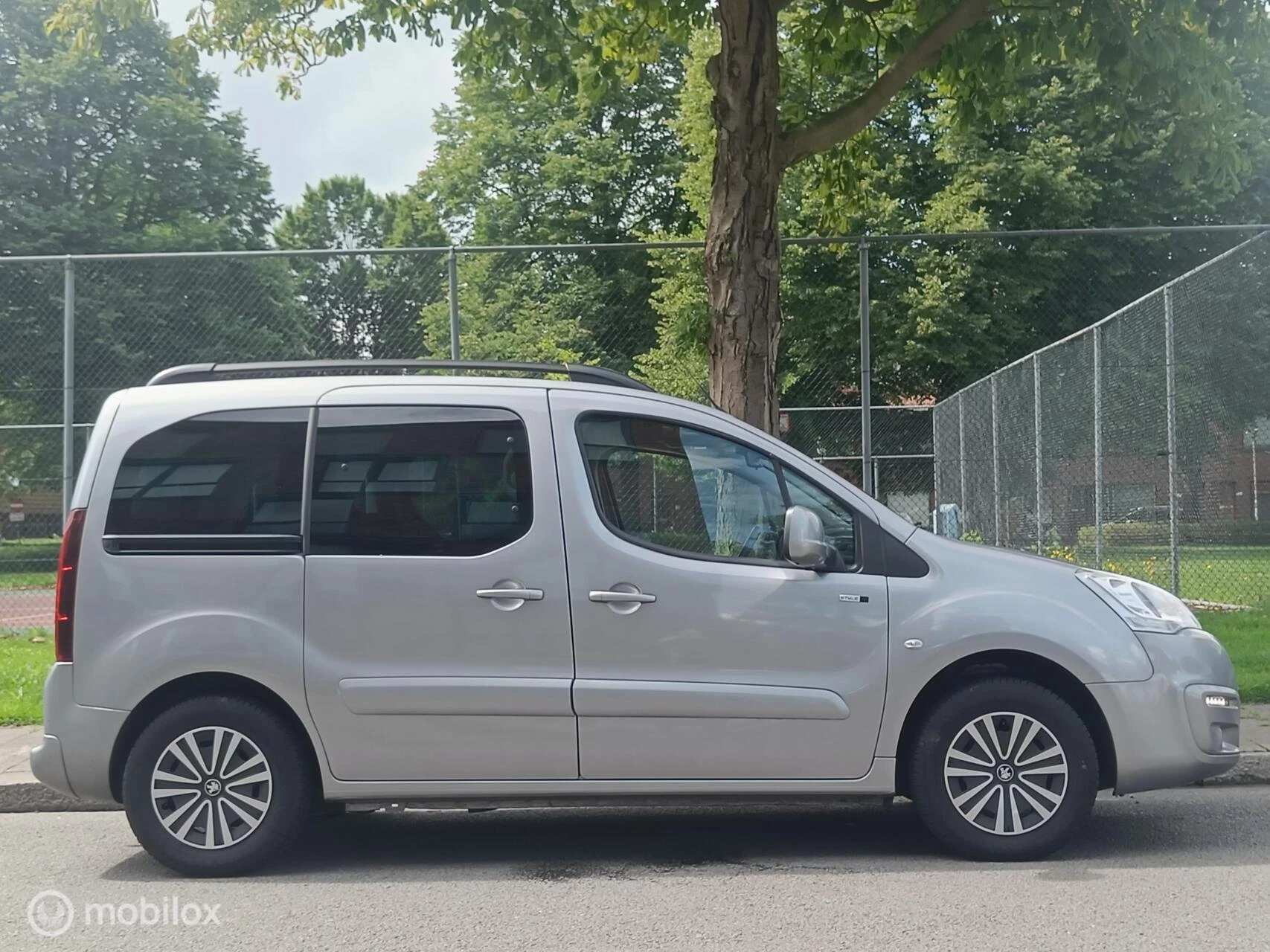 Hoofdafbeelding Peugeot Partner