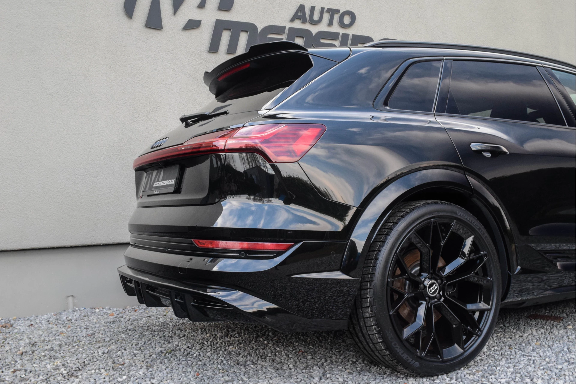 Hoofdafbeelding Audi e-tron