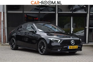 Hoofdafbeelding Mercedes-Benz A-Klasse Mercedes-Benz A-klasse 200 AMG Night Pano Multibeam Sfeer Memory