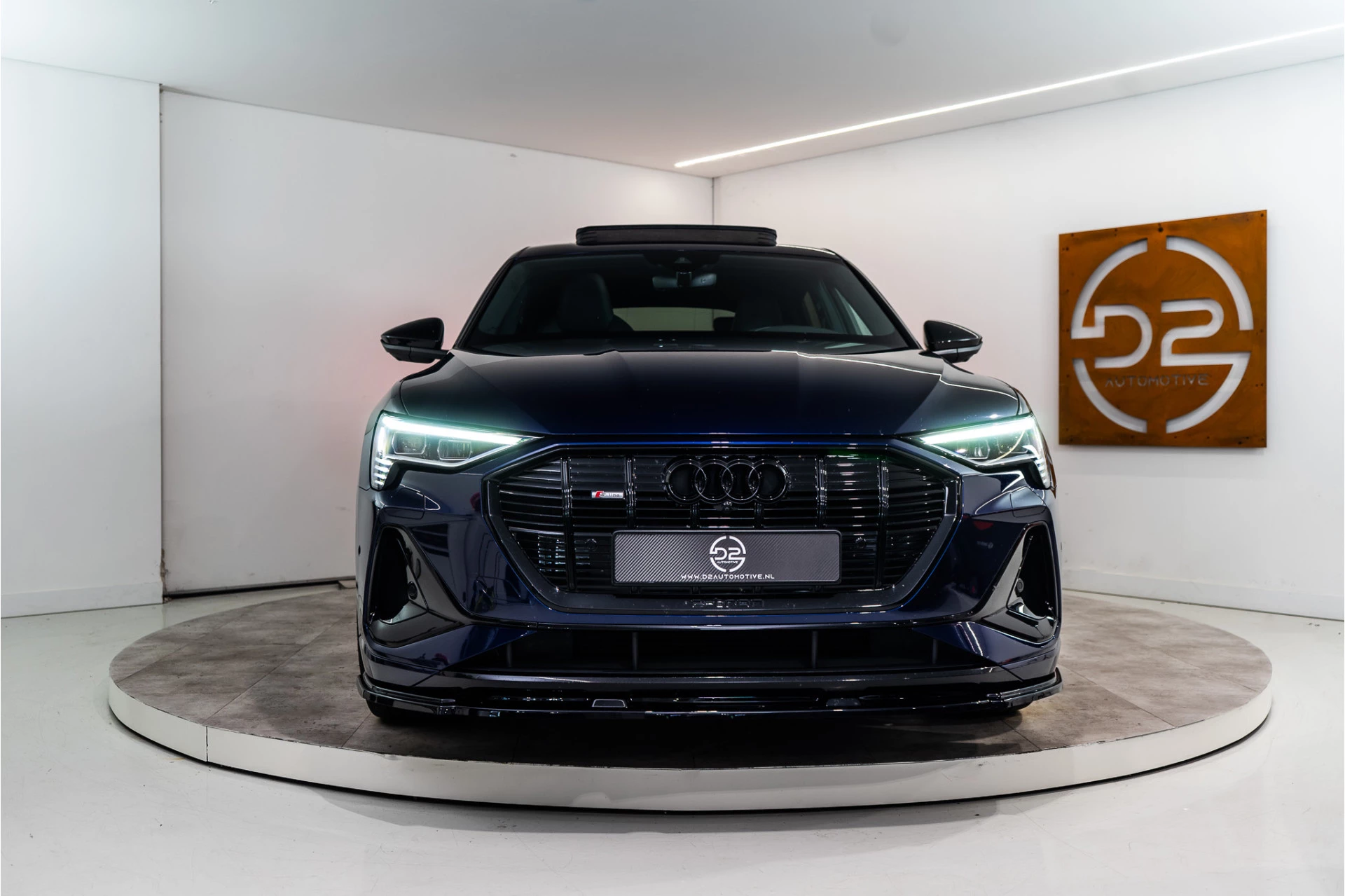 Hoofdafbeelding Audi e-tron
