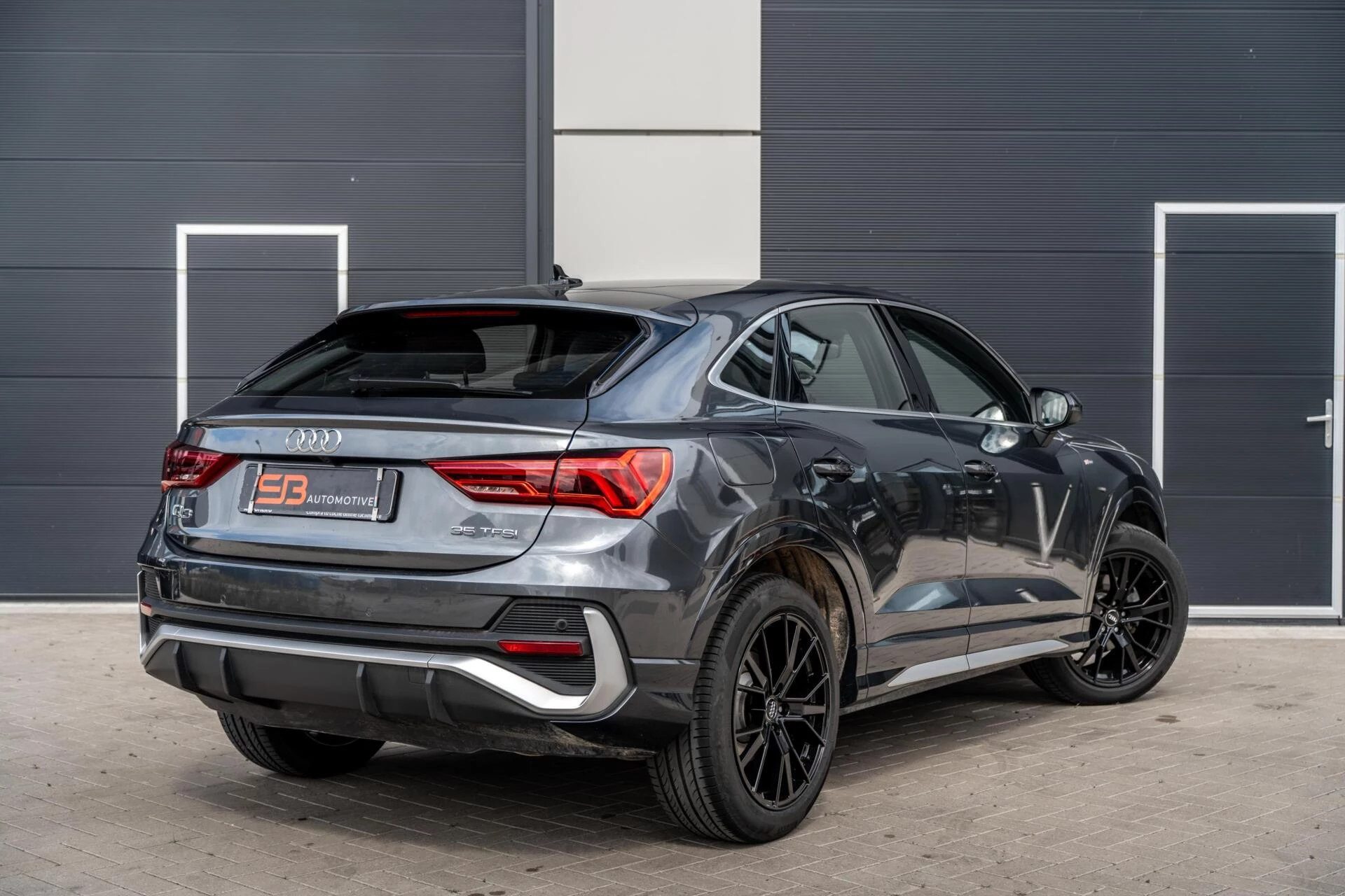 Hoofdafbeelding Audi Q3