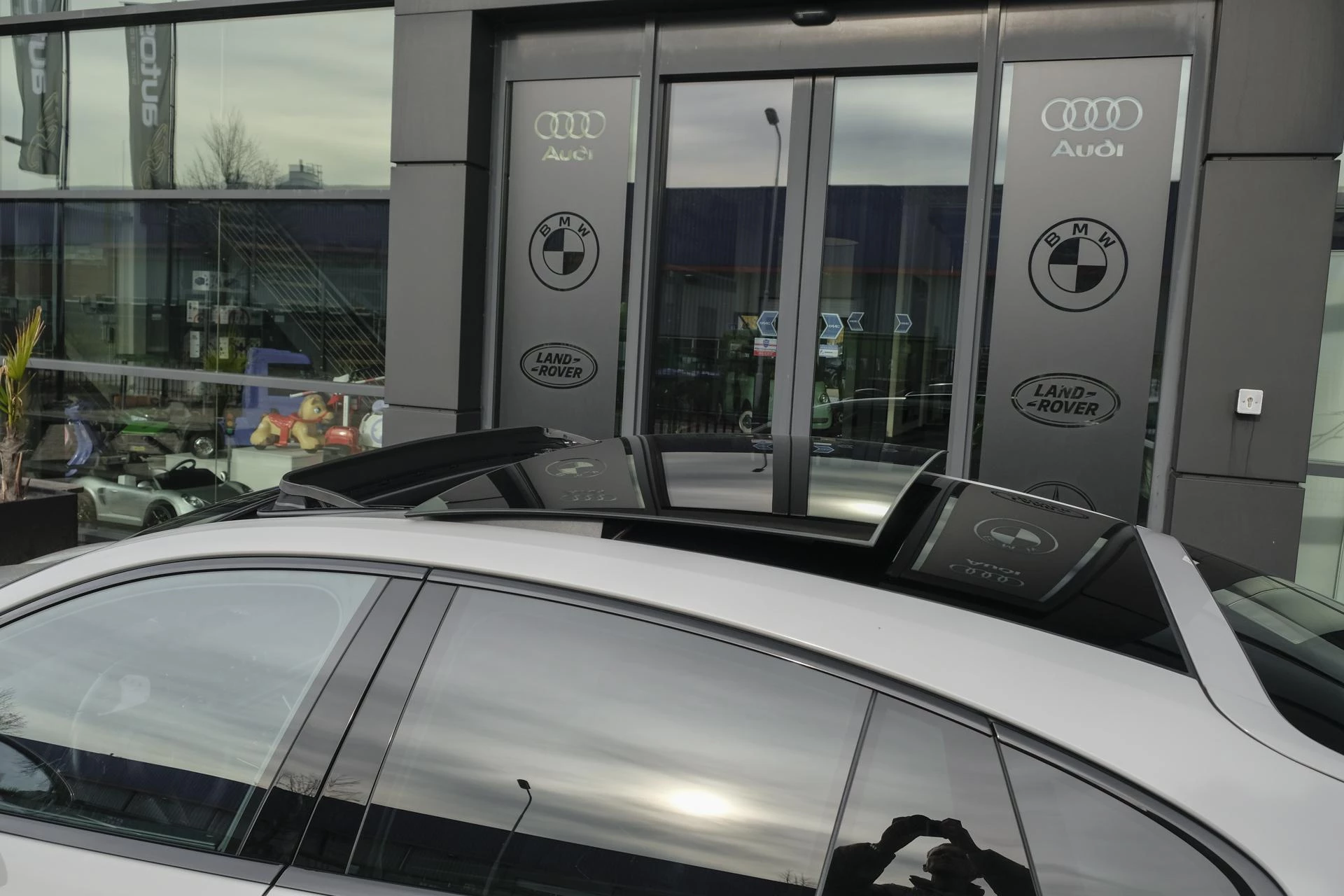 Hoofdafbeelding Porsche Panamera