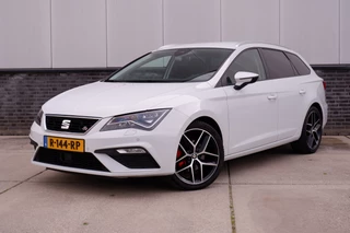 Hoofdafbeelding SEAT Leon SEAT Leon ST 1.5 TSI FR Business Intense | LED | Navi | Camera | Carplay