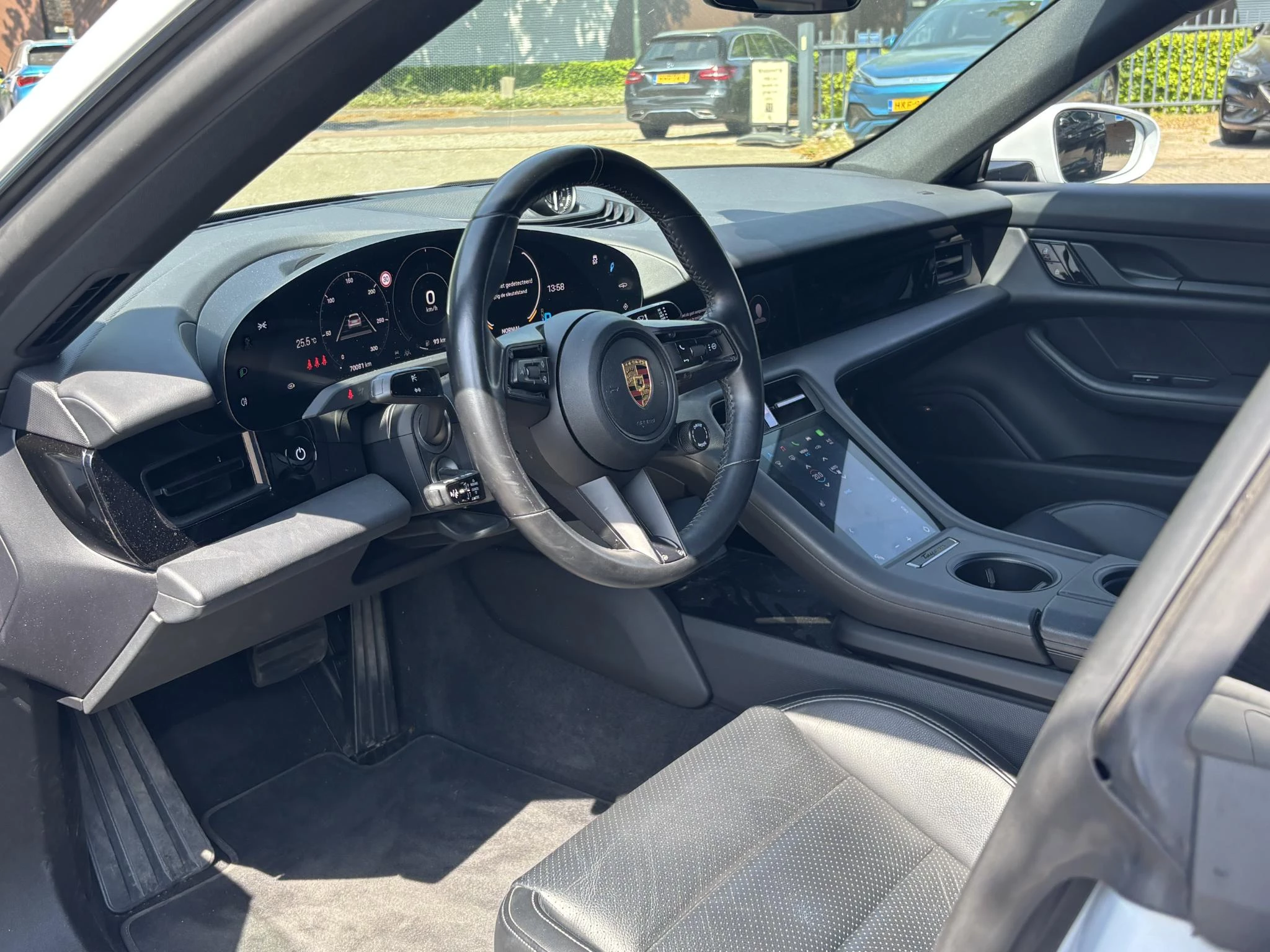 Hoofdafbeelding Porsche Taycan