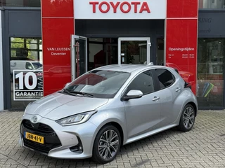 Toyota Yaris 1.5 Hybrid 130 Executive NIEUW DIRECT LEVERBAAR BLIND SPOT KEYLESS STOEL/STUURVERW 17"LICHTMETAAL