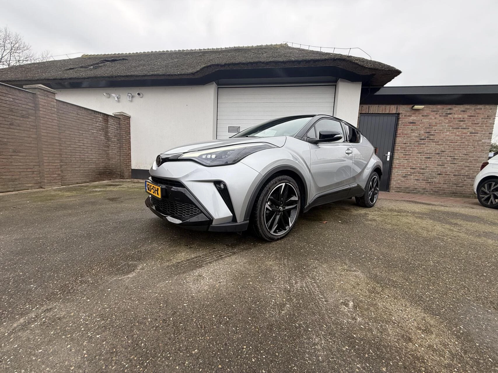 Hoofdafbeelding Toyota C-HR