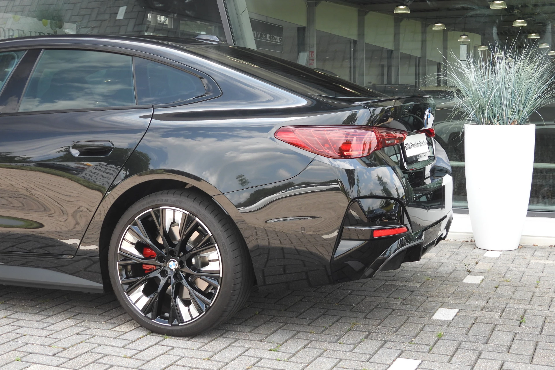Hoofdafbeelding BMW i4