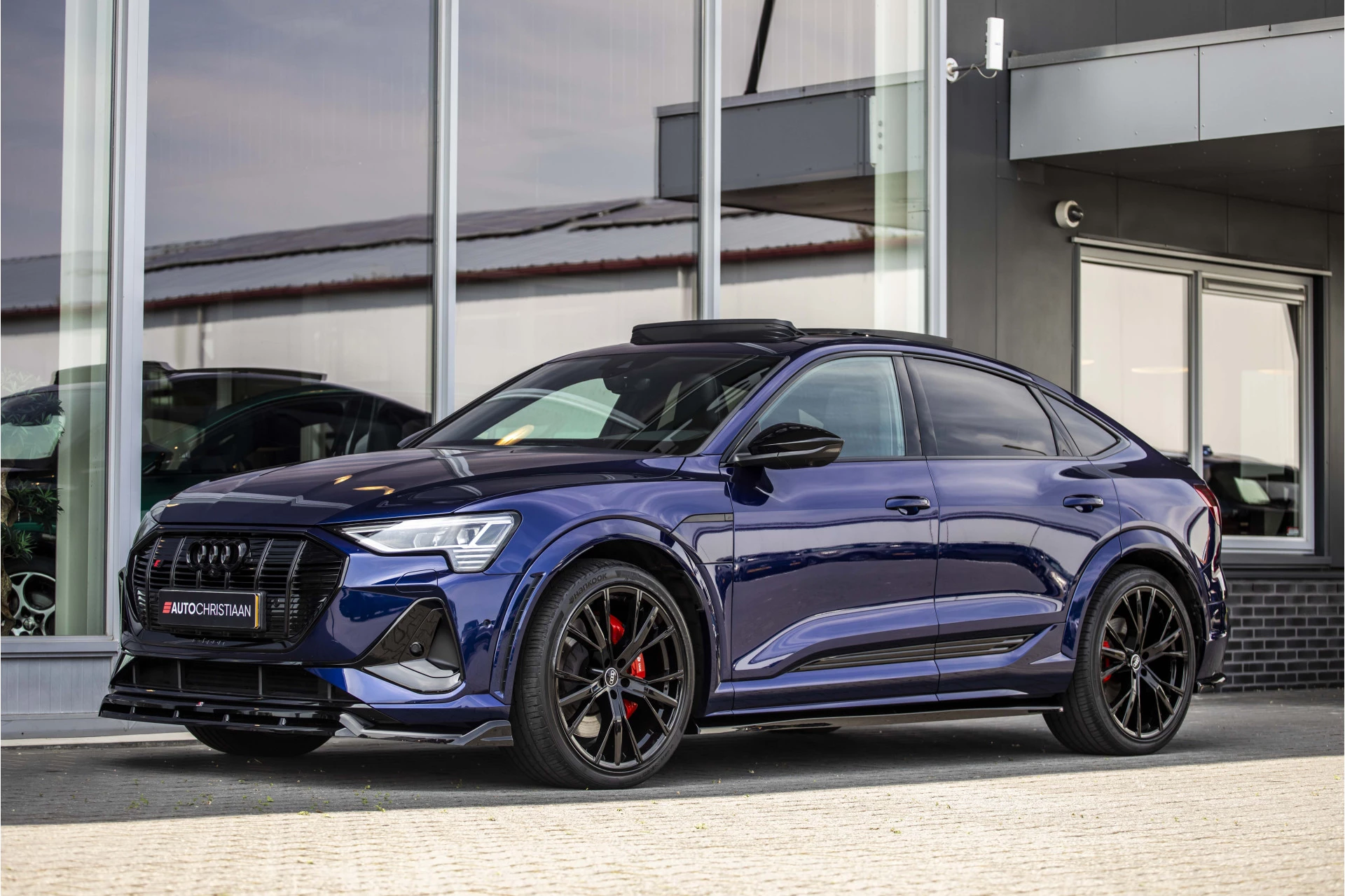 Hoofdafbeelding Audi e-tron