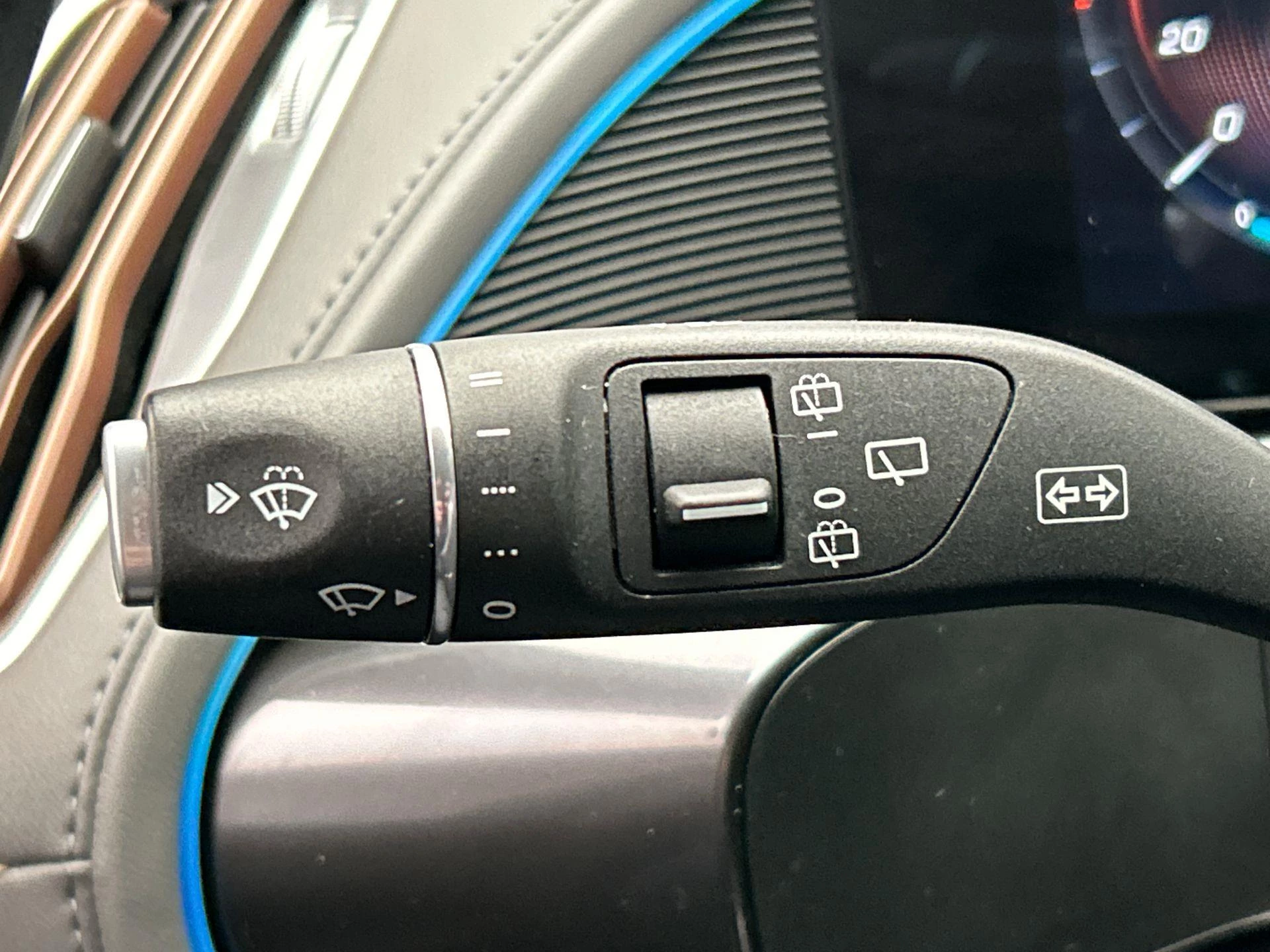 Hoofdafbeelding Mercedes-Benz EQC