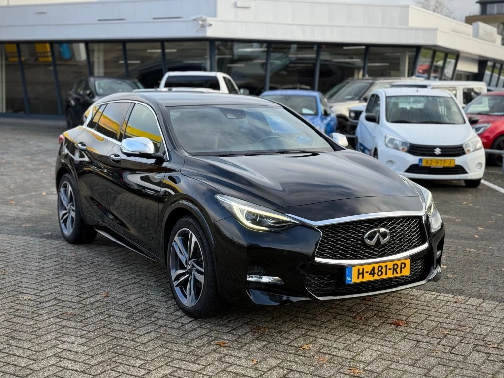 Hoofdafbeelding Infiniti Q