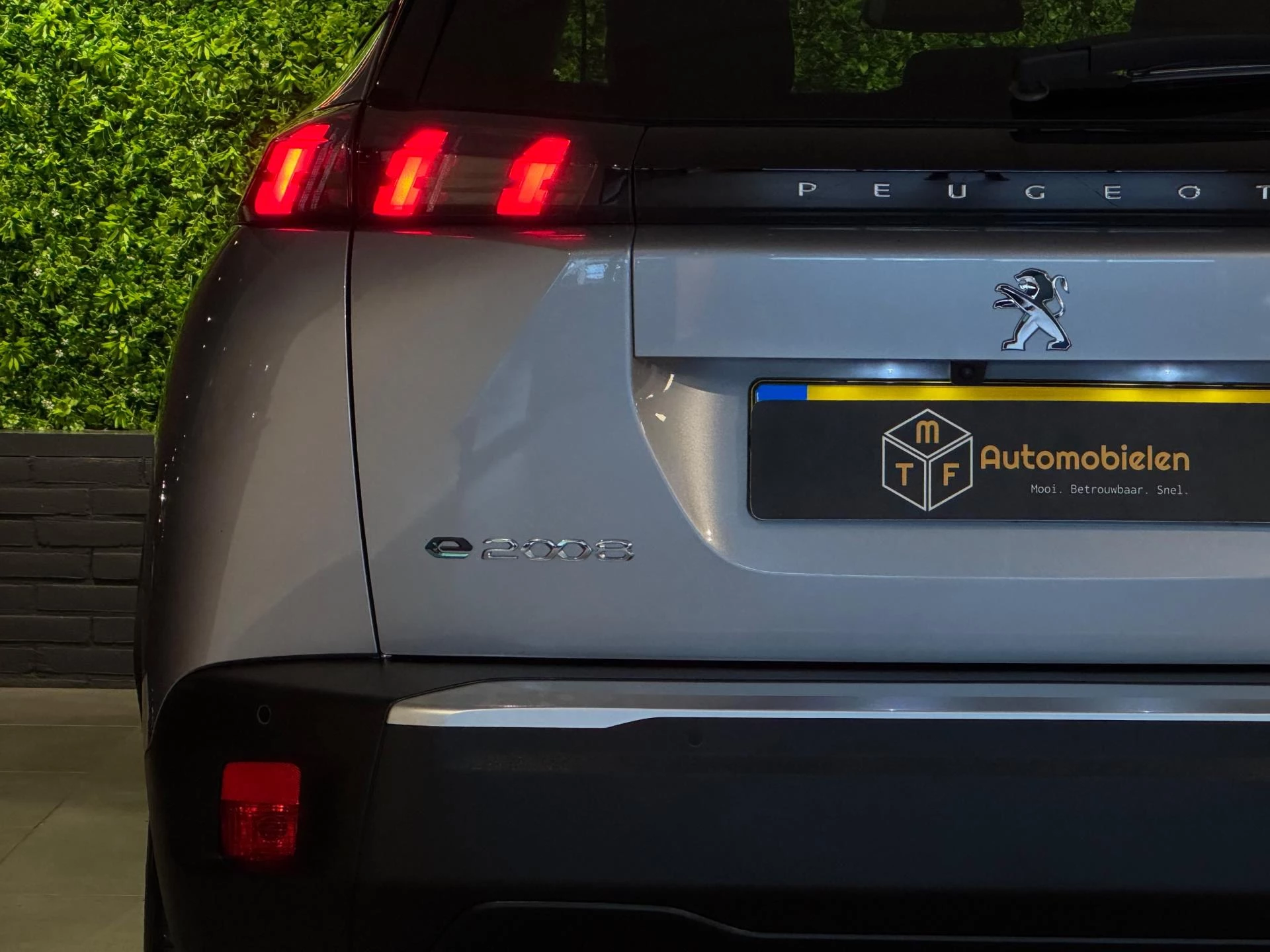 Hoofdafbeelding Peugeot e-2008