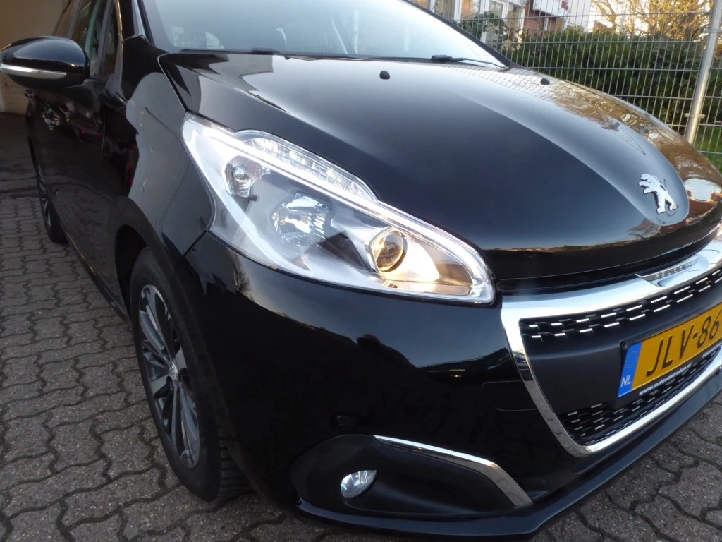 Hoofdafbeelding Peugeot 208