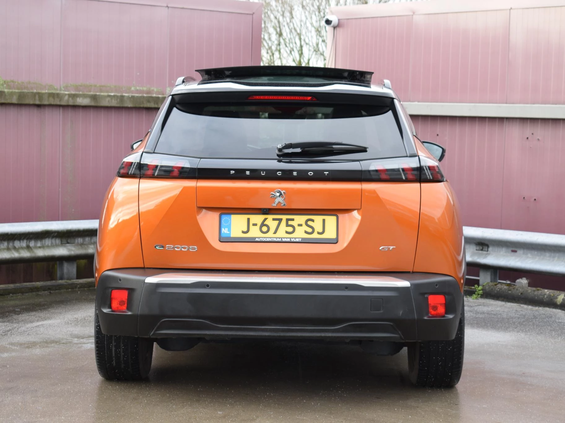 Hoofdafbeelding Peugeot e-2008