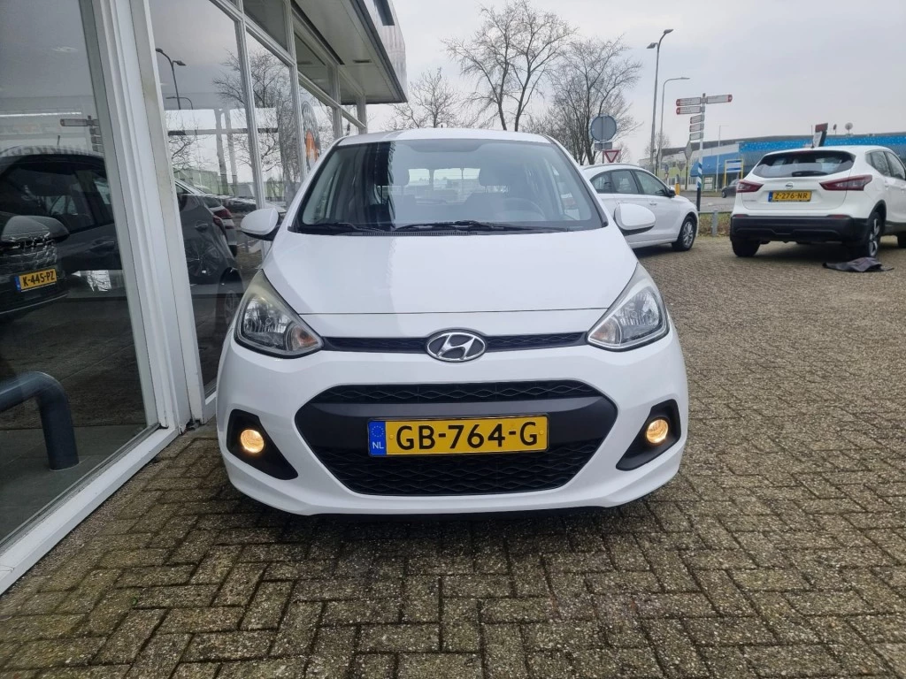 Hoofdafbeelding Hyundai i10
