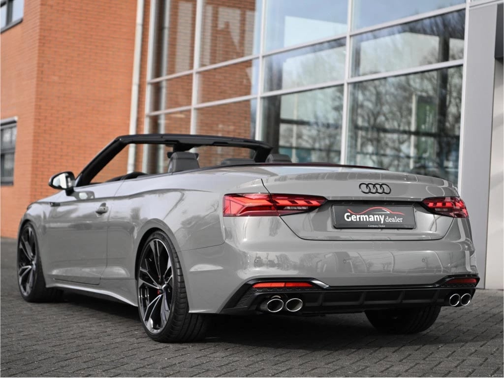 Hoofdafbeelding Audi S5