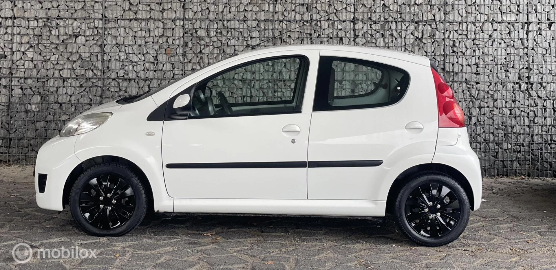 Hoofdafbeelding Peugeot 107