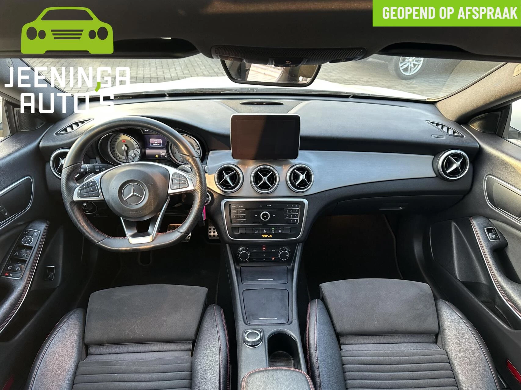 Hoofdafbeelding Mercedes-Benz CLA