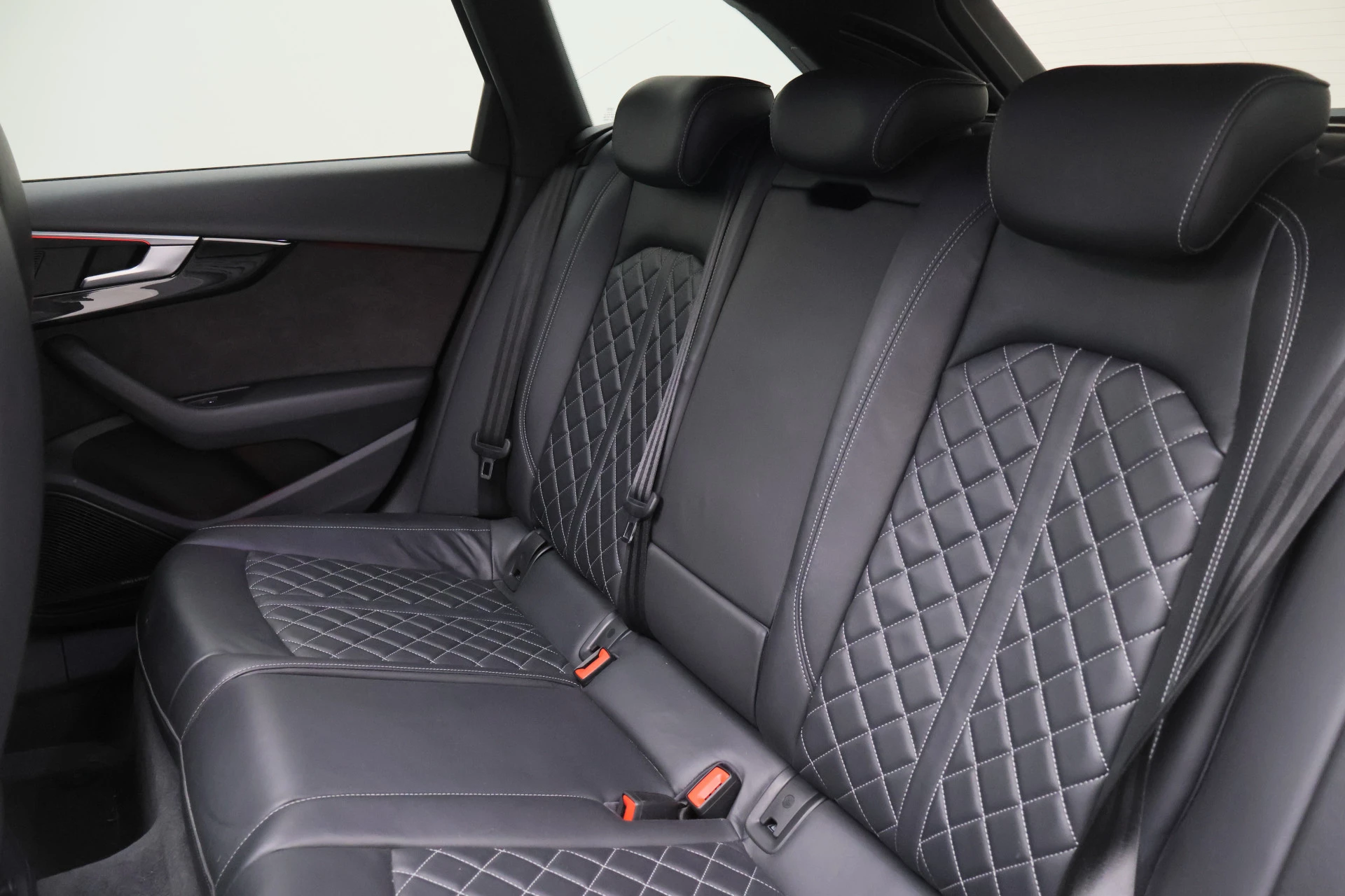 Hoofdafbeelding Audi S4