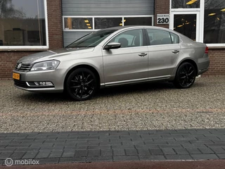 Volkswagen Passat 1.4 TSI DSG NAVIGATIE/PDC/AIRCO/CRUISE
