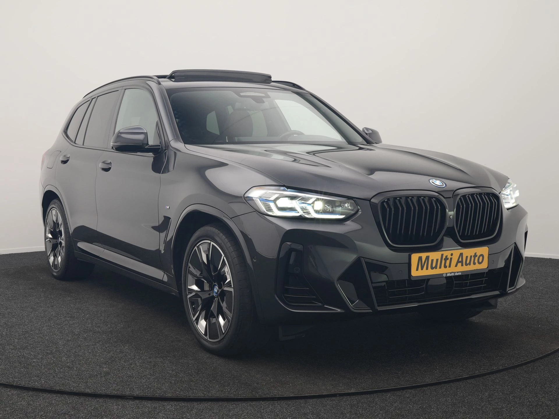 Hoofdafbeelding BMW iX3