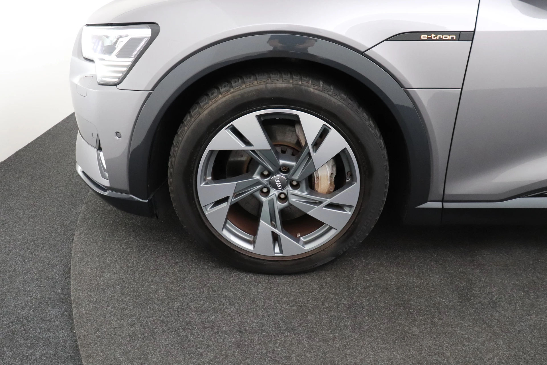 Hoofdafbeelding Audi e-tron