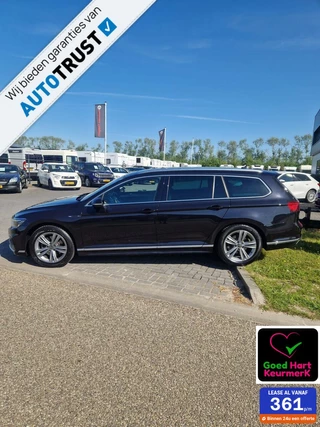 Hoofdafbeelding Volkswagen Passat Volkswagen Passat Variant 1.5 TSI R-Line Business +150 pk DSG panodak,Trekhaak,digdash,