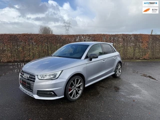 Hoofdafbeelding Audi A1 Sportback Audi A1 SPORTBACK 1.0 TFSI S-Line|S1Look|Bose|MatrixLED|Carbon