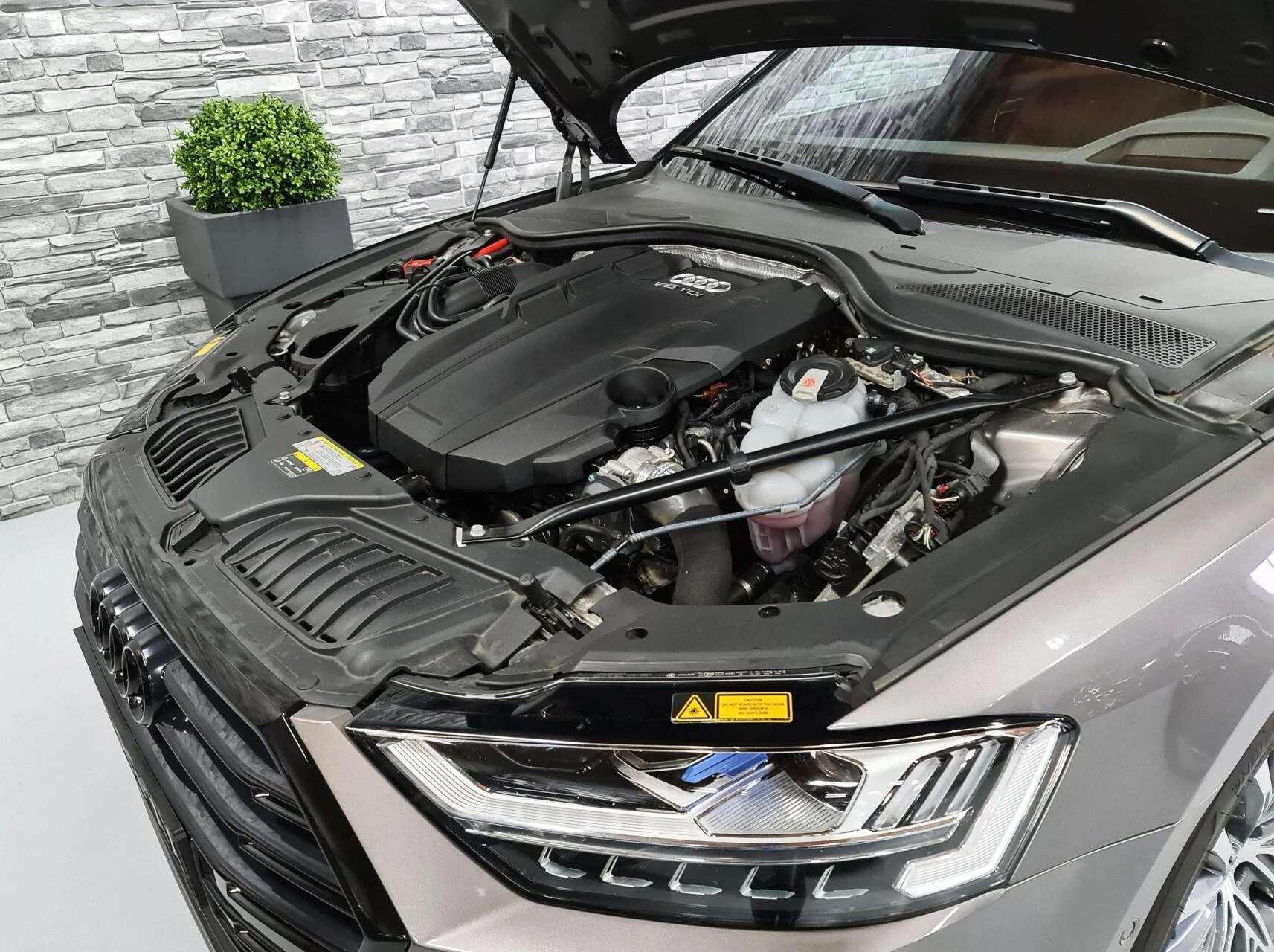 Hoofdafbeelding Audi A8