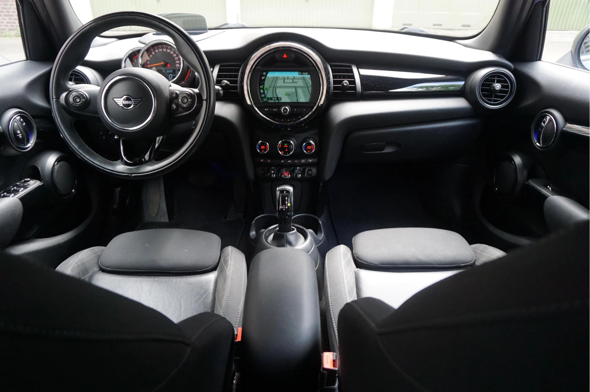 Hoofdafbeelding MINI Cooper
