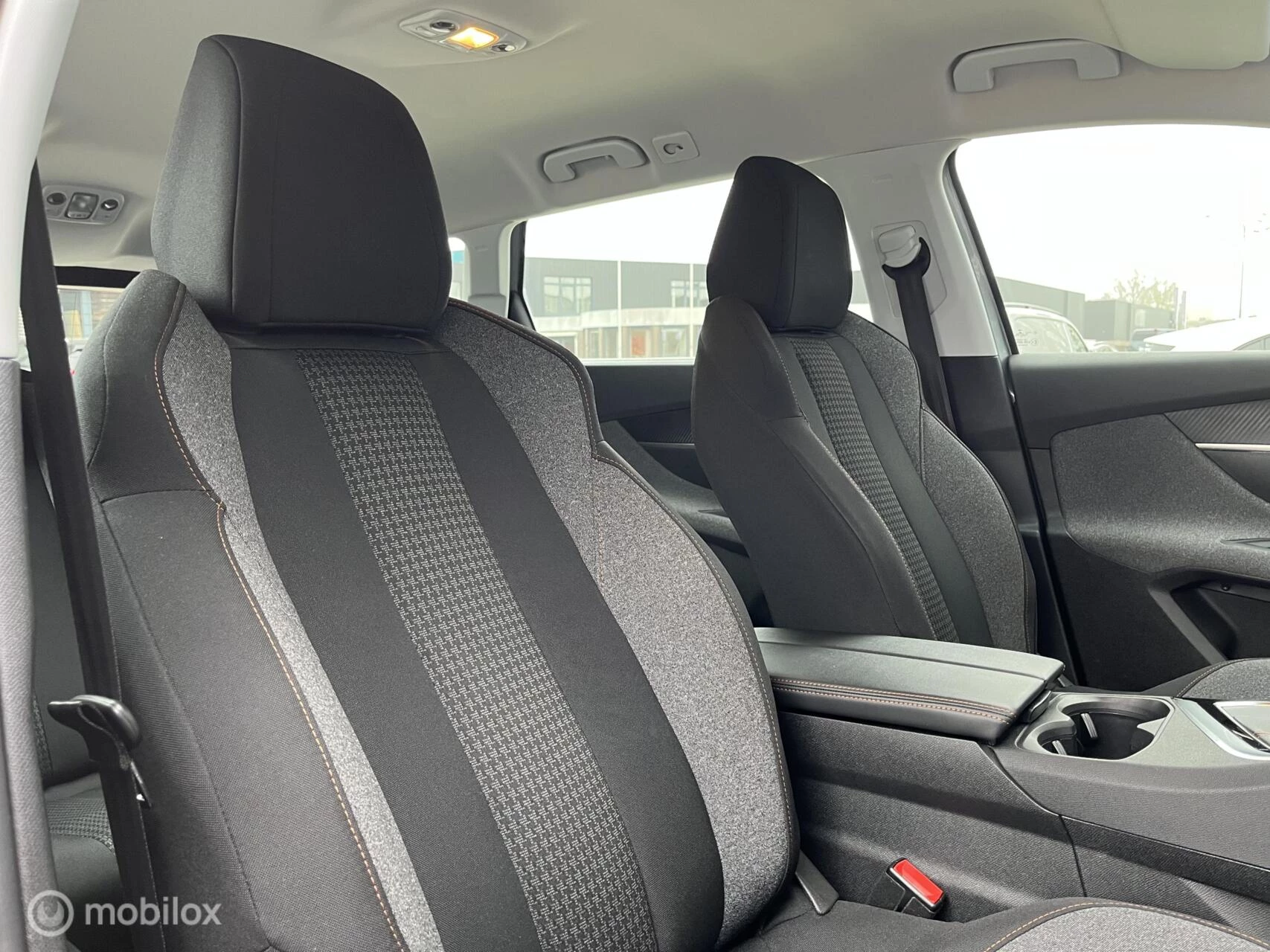 Hoofdafbeelding Peugeot 5008