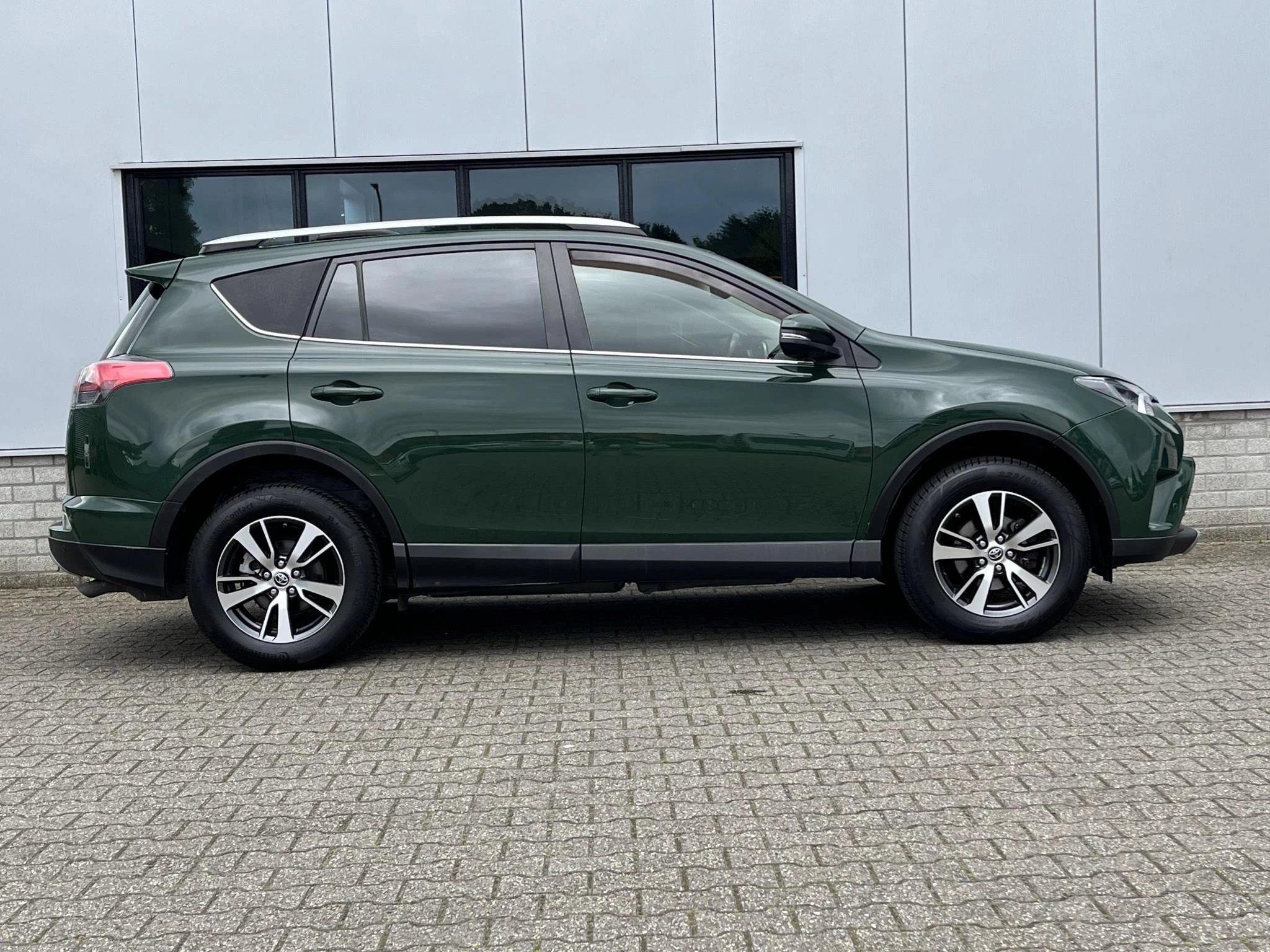 Hoofdafbeelding Toyota RAV4