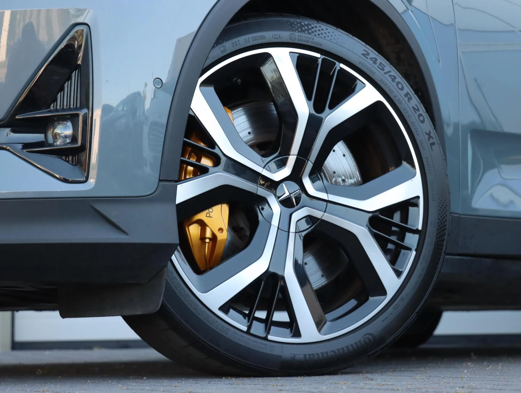 Hoofdafbeelding Polestar 2