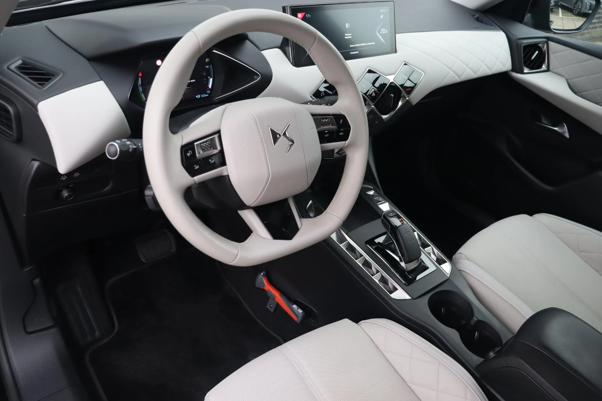 Hoofdafbeelding DS DS 3