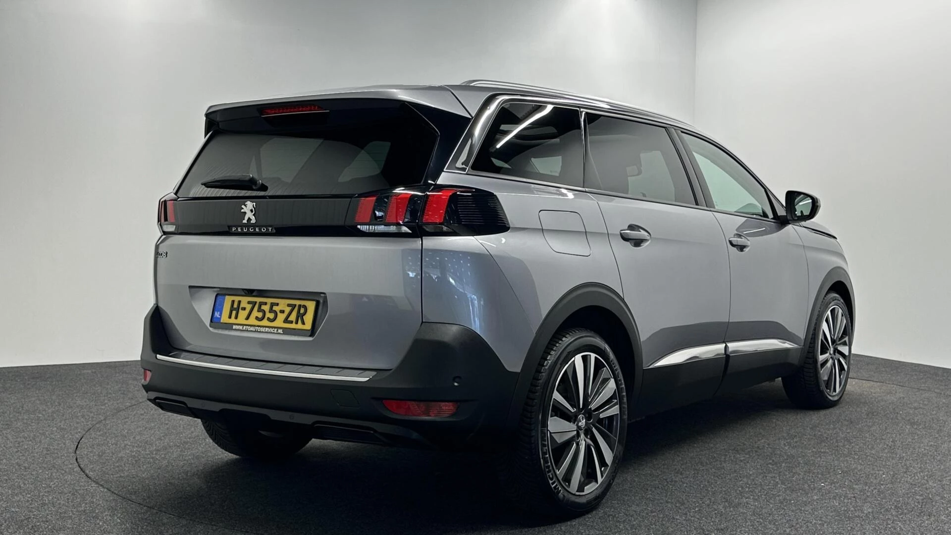 Hoofdafbeelding Peugeot 5008