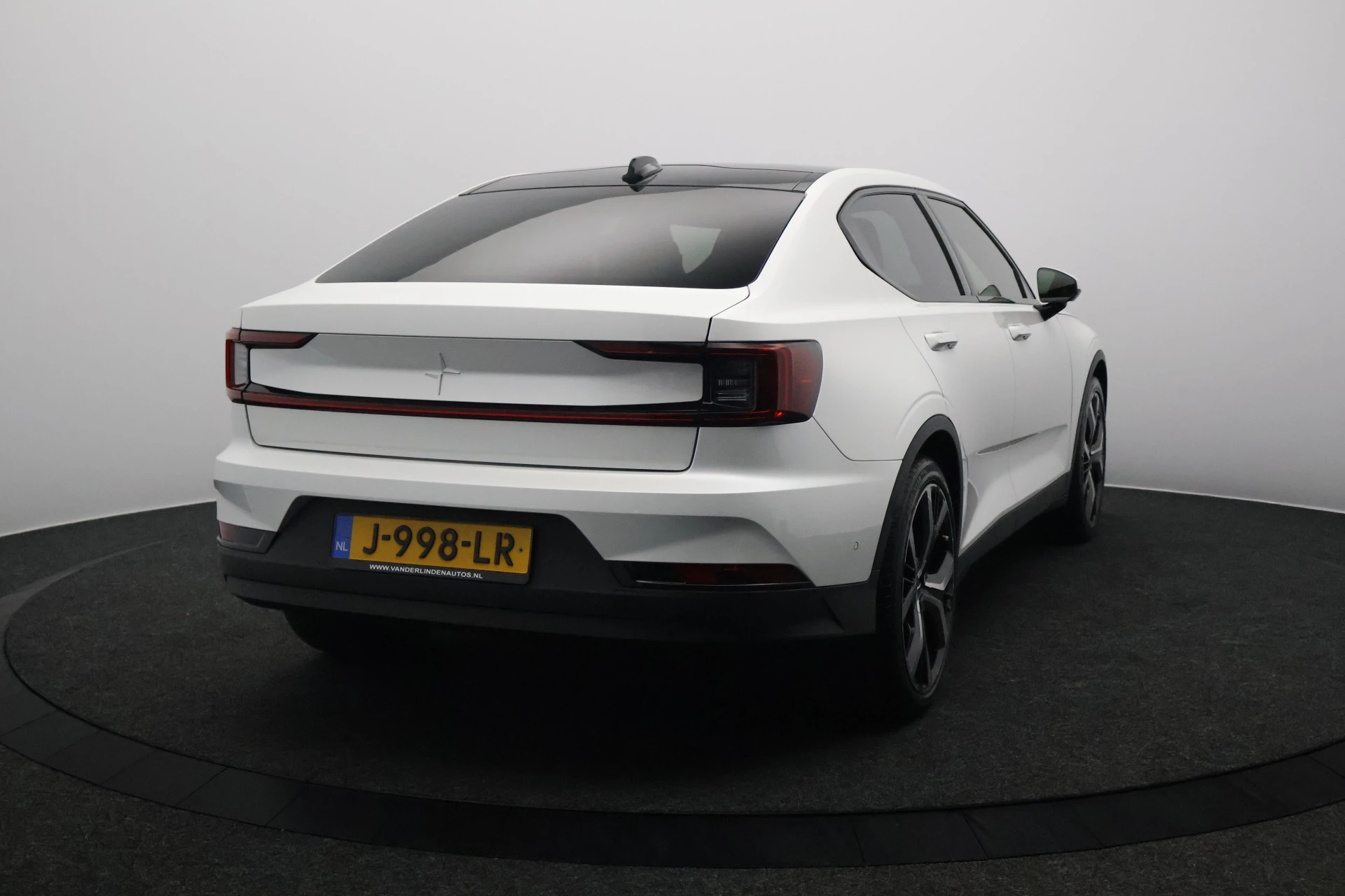 Hoofdafbeelding Polestar 2