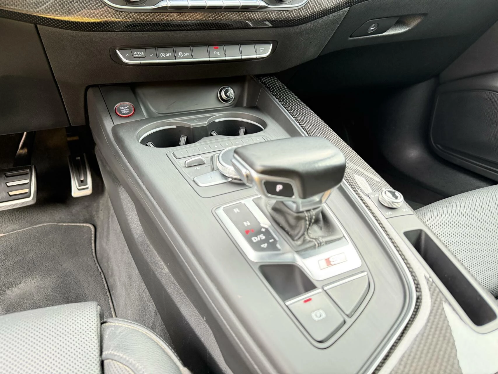 Hoofdafbeelding Audi S4