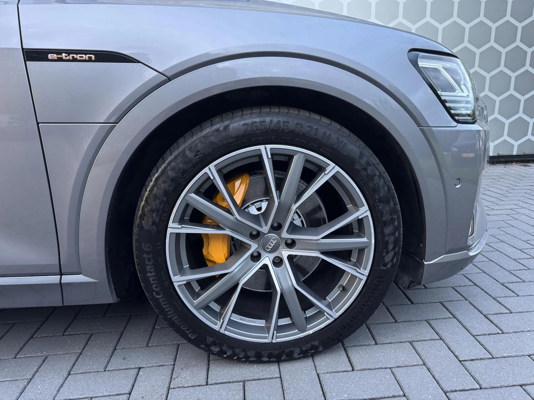 Hoofdafbeelding Audi e-tron