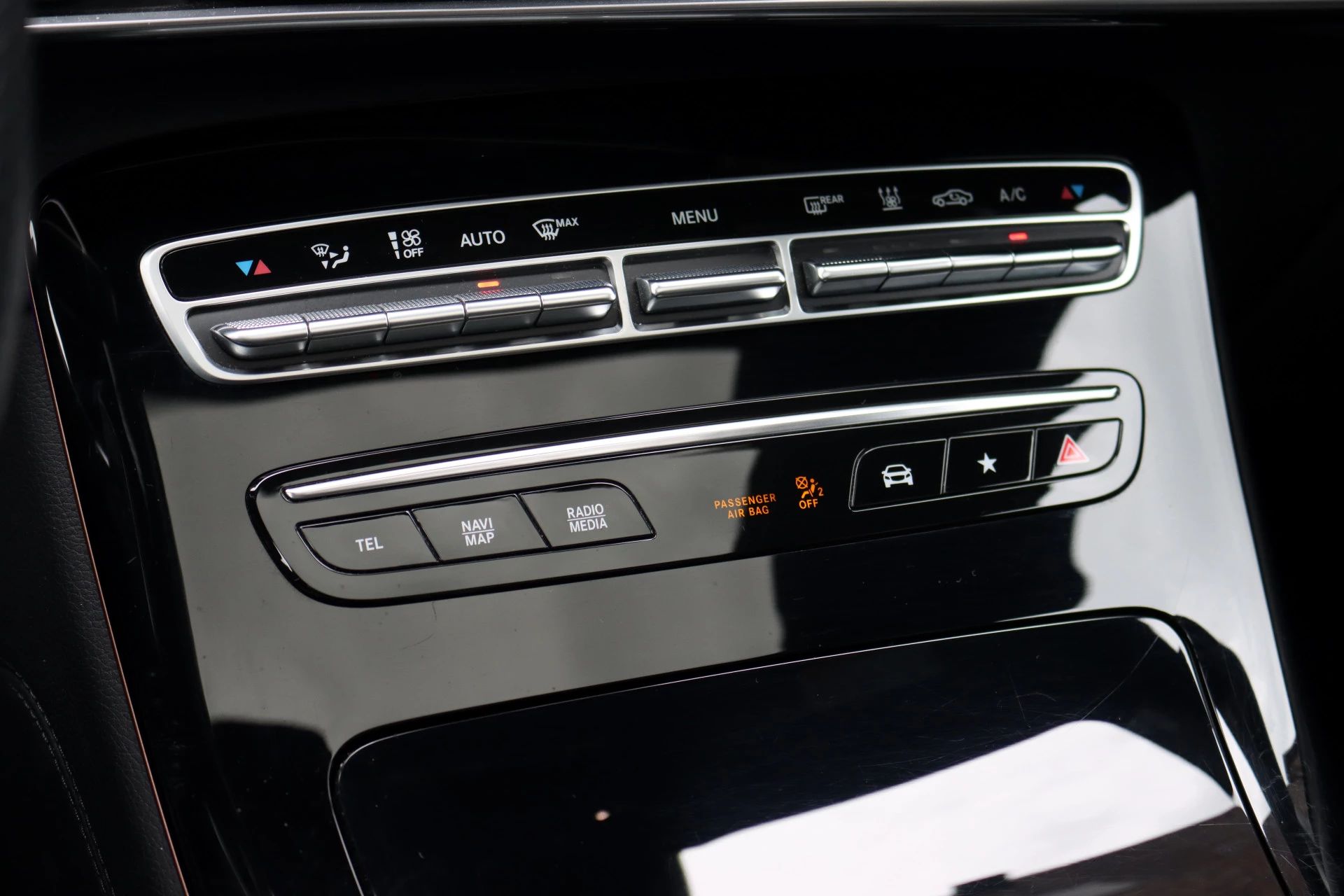Hoofdafbeelding Mercedes-Benz EQC
