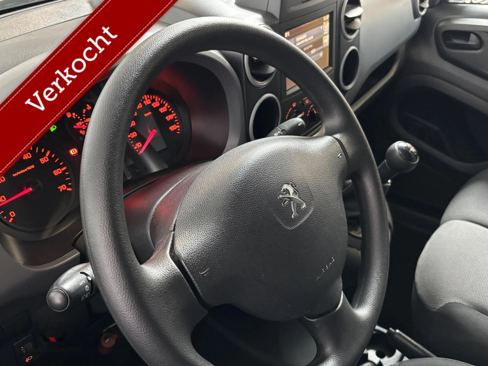 Hoofdafbeelding Peugeot Partner
