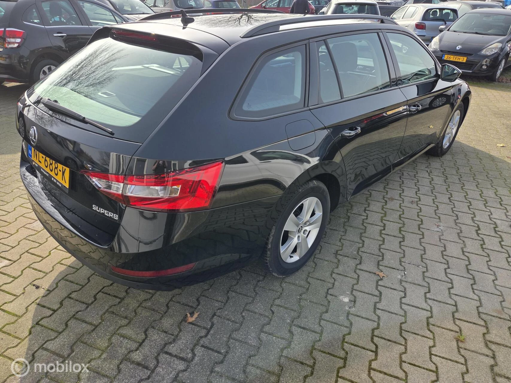 Hoofdafbeelding Škoda Superb