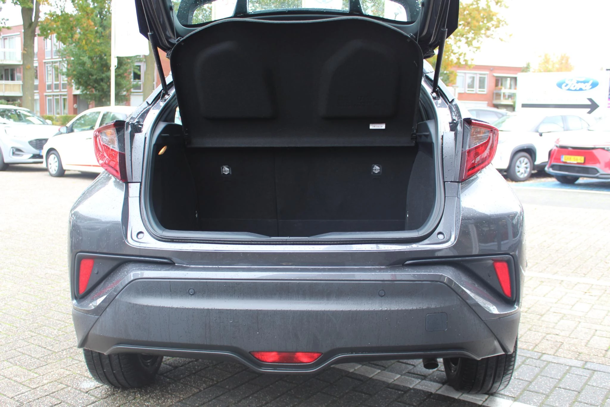 Hoofdafbeelding Toyota C-HR