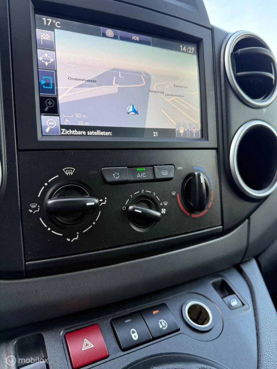 Hoofdafbeelding Peugeot Partner