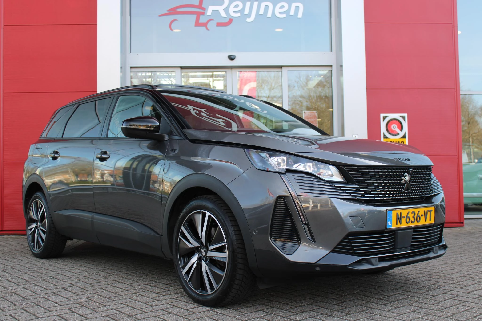 Hoofdafbeelding Peugeot 5008
