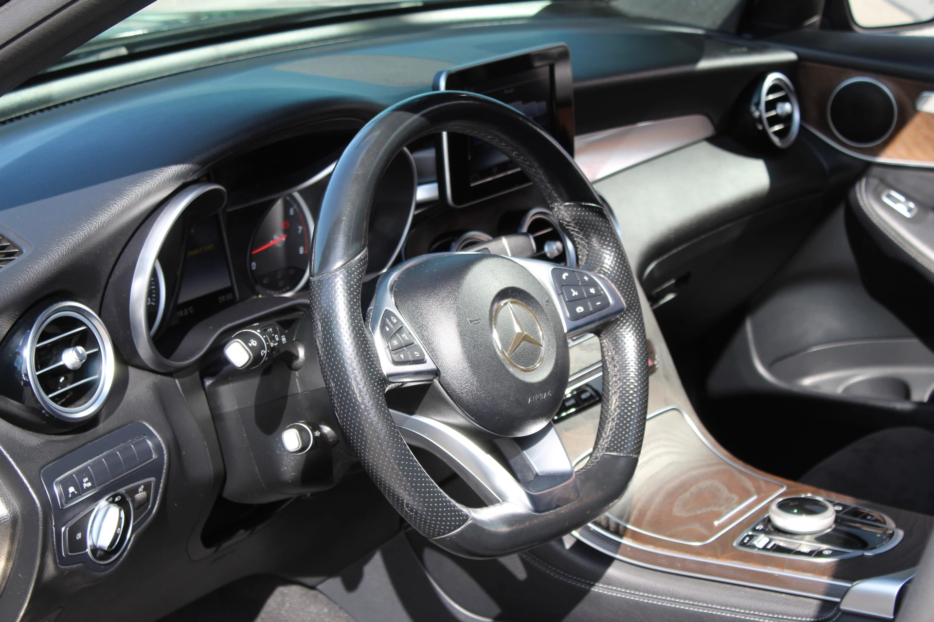 Hoofdafbeelding Mercedes-Benz GLC