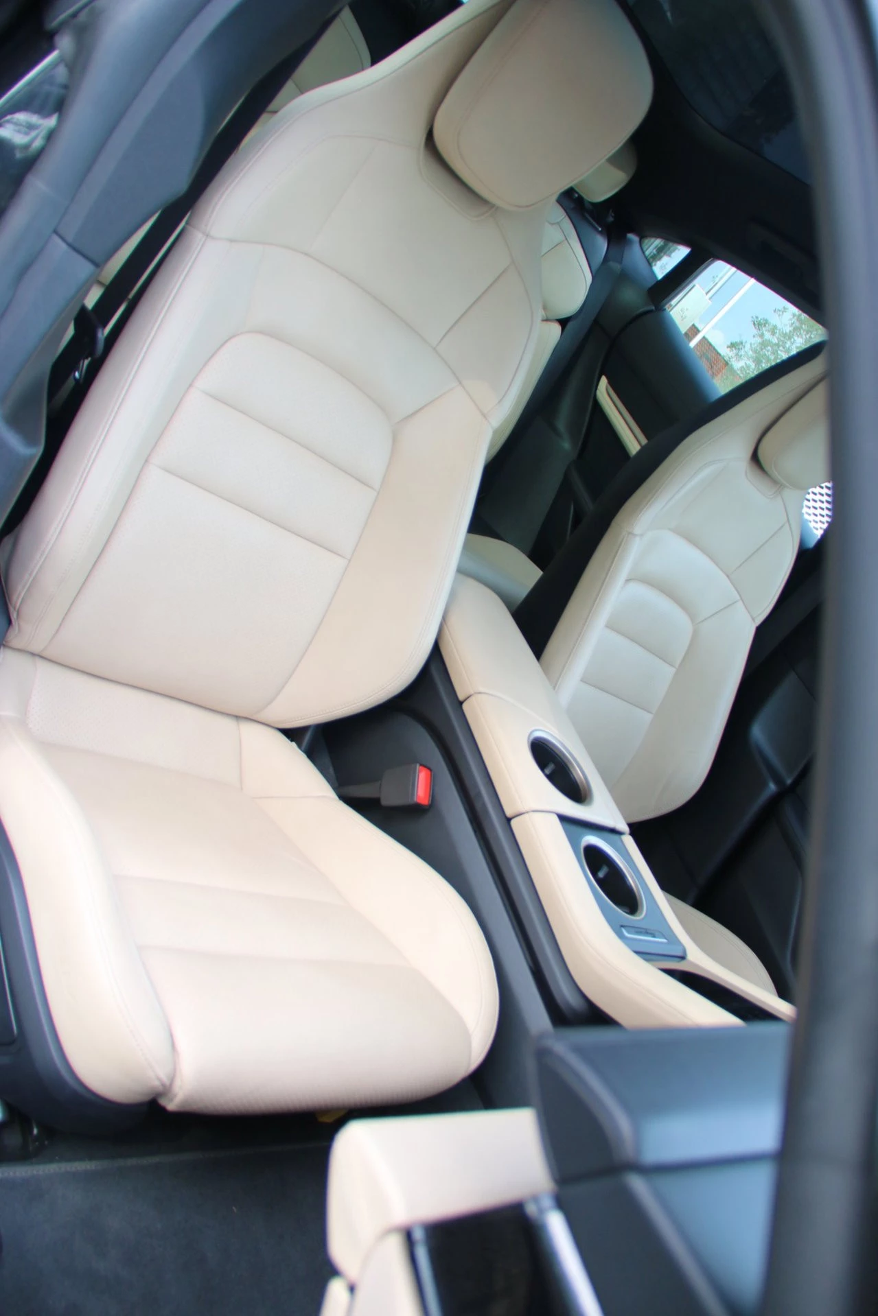 Hoofdafbeelding Porsche Taycan