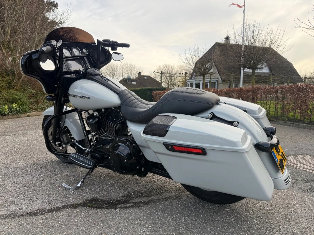 Hoofdafbeelding Harley-Davidson Street Glide